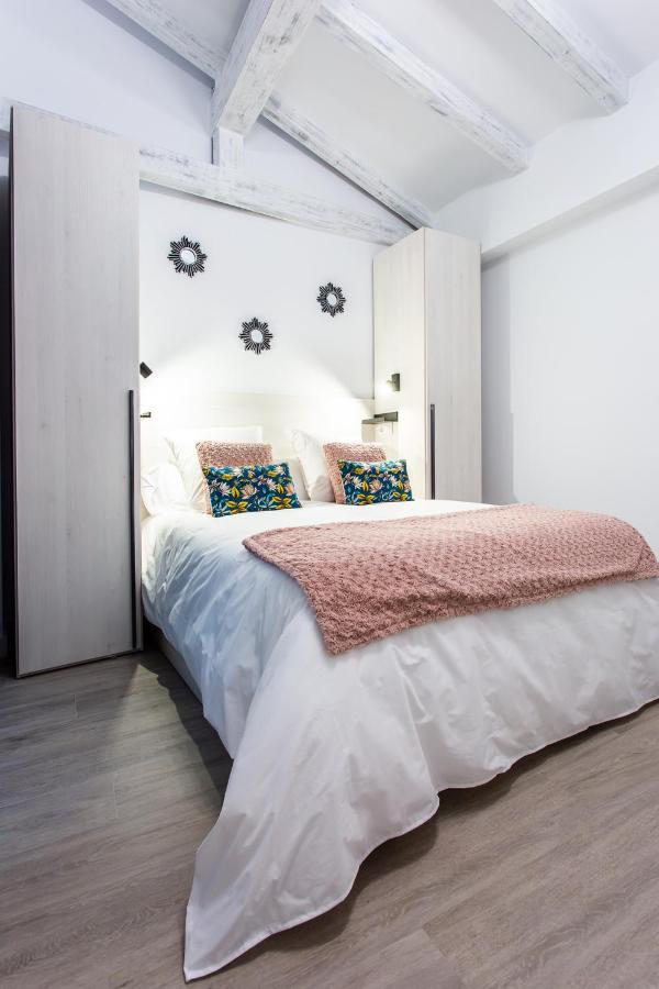 Apartamentos Hervas Suites Exterior foto