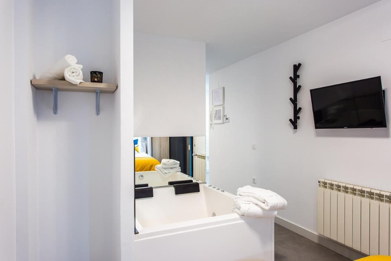 Apartamentos Hervas Suites Exterior foto